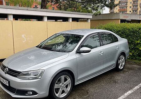 VW Jetta Volkswagen 2.0 TSI DSG Highline Highline