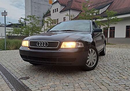 Audi A4 1.8 -
