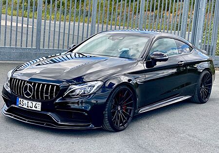 Mercedes-Benz C 63 AMG Mercedes Benz-AMG C63S Edition 1