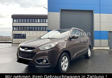 Hyundai ix35 Style*1.7CRDI*2WD*SHZ*AHK*TEMPMAT*LED