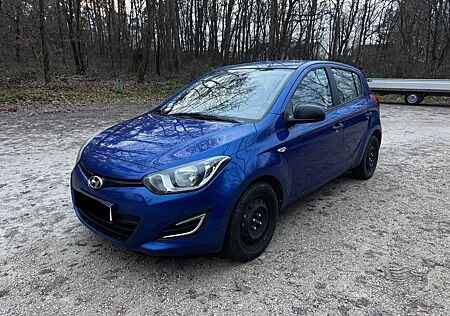 Hyundai i20 5 Star Edition/8 Fach Bereift