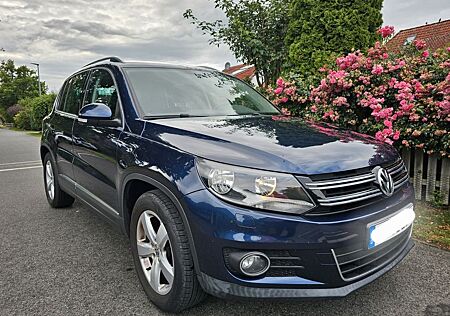 VW Tiguan Volkswagen 2.0 TDI BlueMotion Tech Sport & Style...