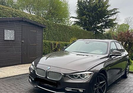 BMW 320D Modern Line