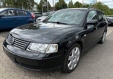 VW Passat Variant Volkswagen 2.8 V6 4motion Highline*1. HAND*