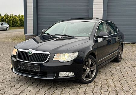 Skoda Superb 2.0 TDi DSG Elegance Leder Navi Xenon