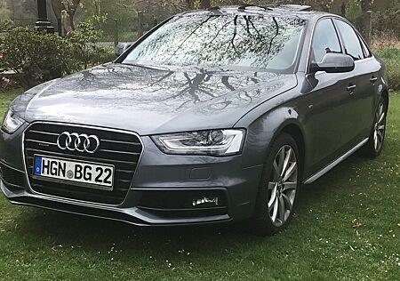 Audi A4 2.0 TFSI S tronic quattro Attraction s line