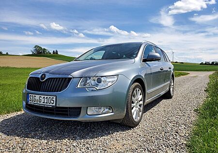 Skoda Superb 2.0 TDI DSG 4x4 Elegance Combi Elegance