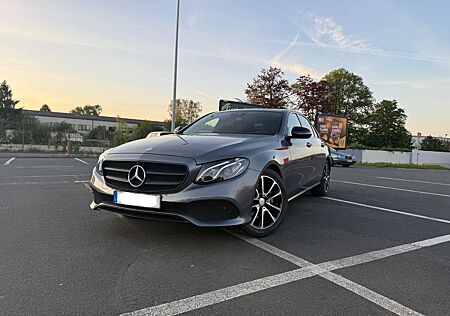 Mercedes-Benz E 250 Autom. Pano/ 360/ Apple Car Stage 1 E300