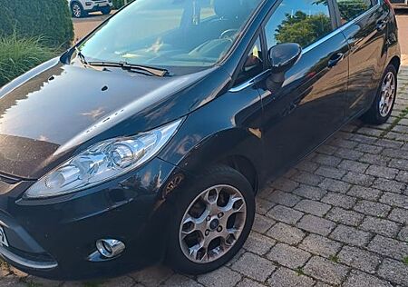 Ford Fiesta 1,25 60kW Titanium Zahnriemen, Bremsen n.