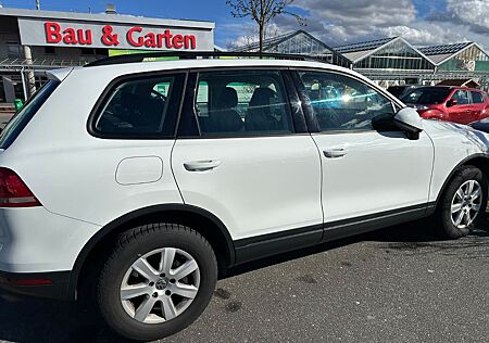VW Touareg Volkswagen 3.0 V6 TDI SCR Tiptronic -