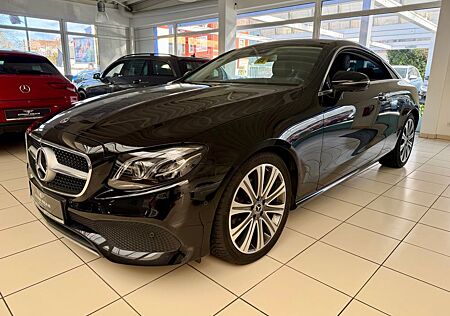 Mercedes-Benz E 200 E Coupe Avantgarde/Leder/Navi/LED