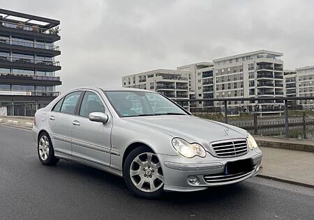 Mercedes-Benz C 280