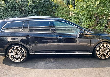 VW Passat Variant Volkswagen 2.0 TDI 140kW DSG Highlin...