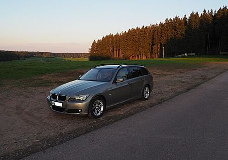 BMW 320i Touring -