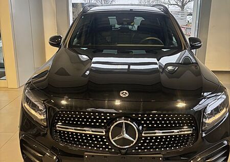 Mercedes-Benz GLB 250 4MATIC AMG Line Panoramadach