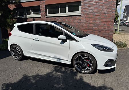 Ford Fiesta 1,5 EcoBoost ST mit Leder-Exklusiv-Pa...