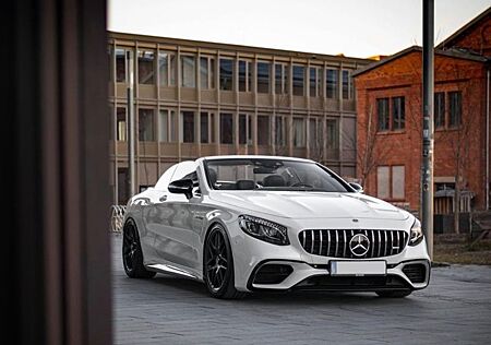 Mercedes-Benz S 63 AMG 4MATIC+ SWAROVSKI + VOLL