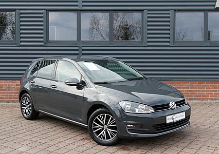VW Golf Volkswagen VII Lim. Allstar 1.2TSI 110PS|Sitzheizg|LM