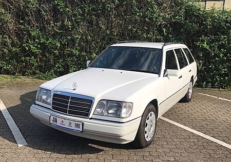 Mercedes-Benz E 200 E-KLASSE T 2.0 T-Model