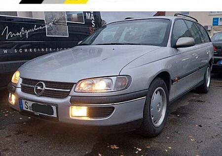 Opel Omega 2.0 16V -