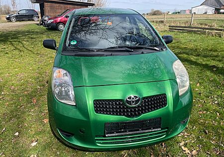 Toyota Yaris Style