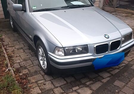 BMW 316i E36