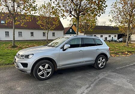 VW Touareg Volkswagen 3.0 V6 TDI SCR Tiptr. BMT Terrain Te...