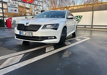 Skoda Superb 1.8 TSI DSG Style Combi Style