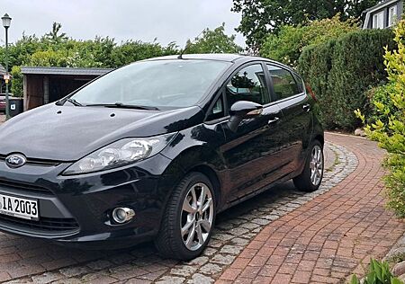 Ford Fiesta 1,25 16V 60kW Ambiente SHZ Klima TÜV 2017