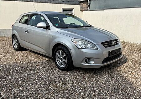 Kia Cee'd / Ceed 1.6 CVVT Spirit TÜV Neu/Service Neu