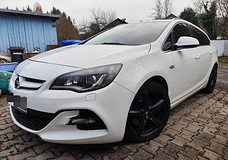 Opel Astra Sports Tourer 194PS, Turbo und LLK neu