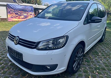 VW Touran Volkswagen 1.6 TDI DSG Style Style