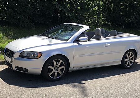 Volvo C70 2.4i AHK