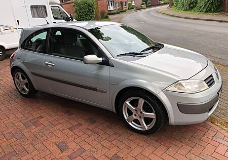 Renault Megane 1.9 dCi 120PS/ Motor generalüberholt