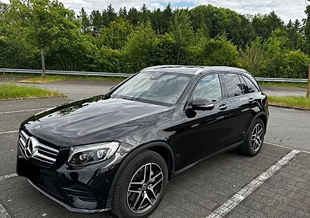 Mercedes-Benz GLC 220 GLC 220d 4MATIC 3xAMG LED AIR AHK KEYLESS 360