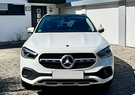 Mercedes-Benz GLA 200 Progressive | Panoramadach | Sitzheizung