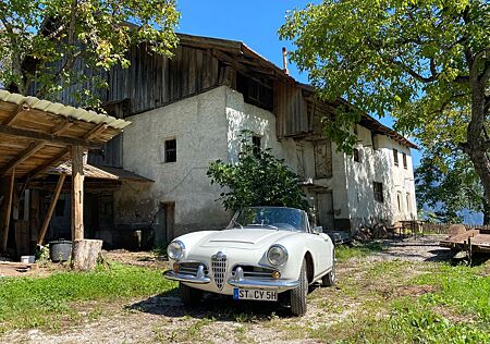 Alfa Romeo Giulia Spider