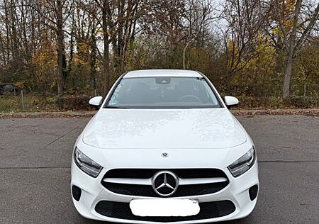 Mercedes-Benz A 200 7G-DCT