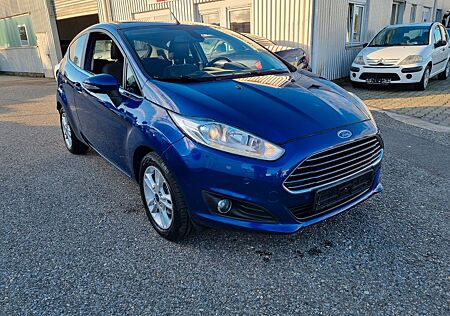 Ford Fiesta Titanium 2.Hand / 8fach / TÜV NEU