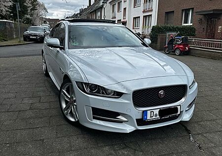 Jaguar XE 20d 180PS R-Sport Automatik R-Sport