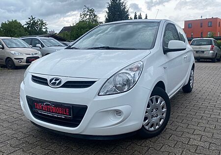 Hyundai i20 Edition +**TÜV 02,2026