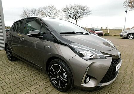 Toyota Yaris HYBRID STYLE SELECTION NAVI INKL. WINTERRÄ