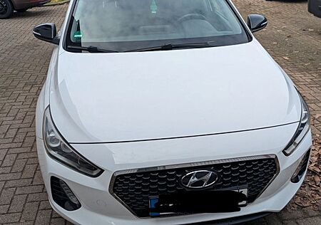 Hyundai i30 1.4 T-GDI Style, weiß, Navi, Kamera, SitzHz