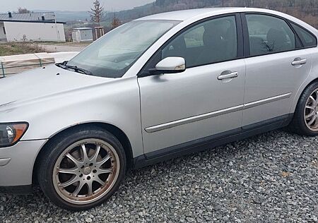 Volvo S40 2.4 -