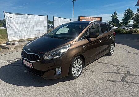Kia Carens UEFA-2Hand-4xShz-Pdc-Kamara-Navi-Euro6