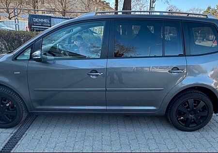 VW Touran Volkswagen 1.4 TGI BlueMotion - Erdgas
