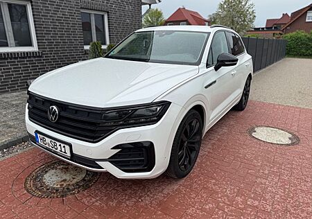 VW Touareg Volkswagen 3.0 V6 TDI 210kW 4MOT Tiptr. R-Line ...