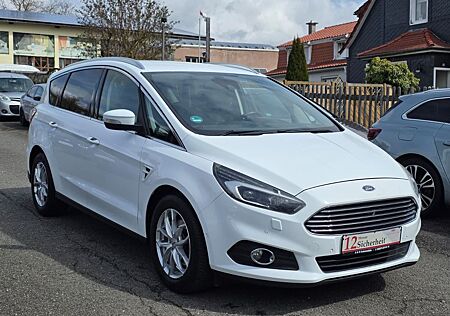Ford S-Max Titanium Navi Kamera Bi-Xenon 7-SITZ
