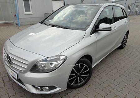 Mercedes-Benz B 180 B -Klasse ,Navi,PDC,P-Dach,Leder