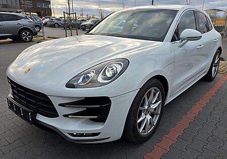 Porsche Macan TURBO CarPlay/Keyless/Bose